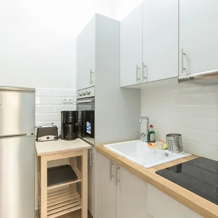 Cozy Flat With Terrace & Patio, Next To Lycabettus